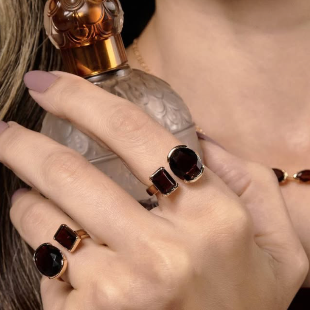 Noir Essence Ring | 18k Gold-Plated with Brown Quartz