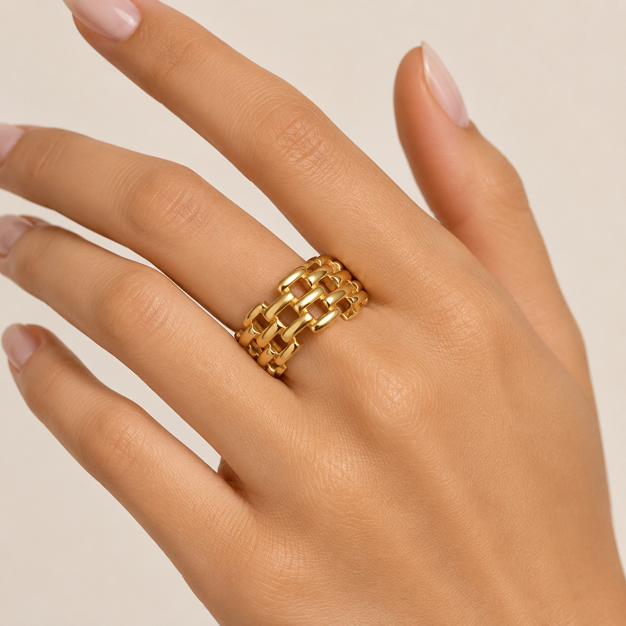 Elo Dourado 18K Gold Plated Ring